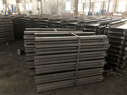 刮板機(jī)用SGB620/40T中部槽 客戶回購率高可接單定制